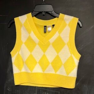 Yellow knit sweater vest - Size S